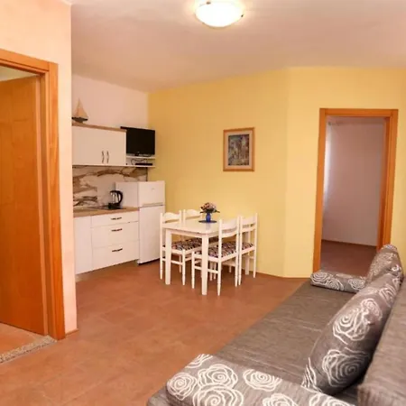 Gogi Apartment